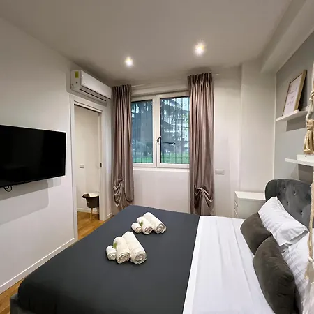 Daire Il Sogno Sui Navigli - Nel Cuore Di - Nuovo - Wi-fi - Armadio